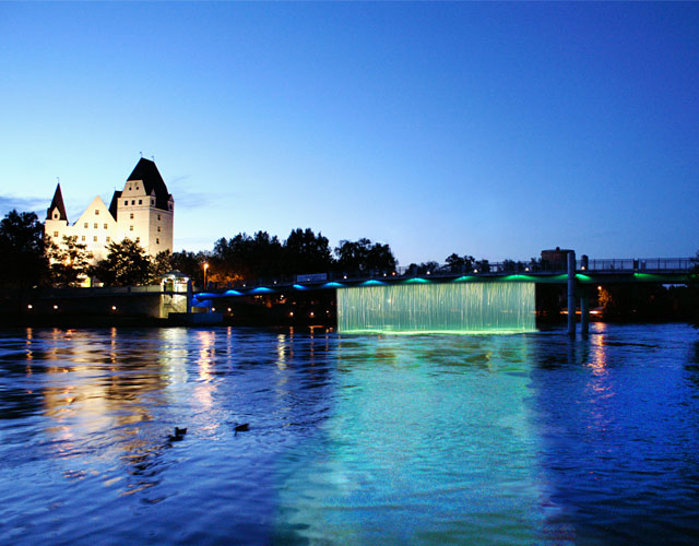 Wasservorhand bei Nacht in Ingolstadt